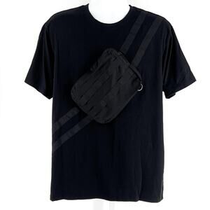chest pouch tshirt black XL